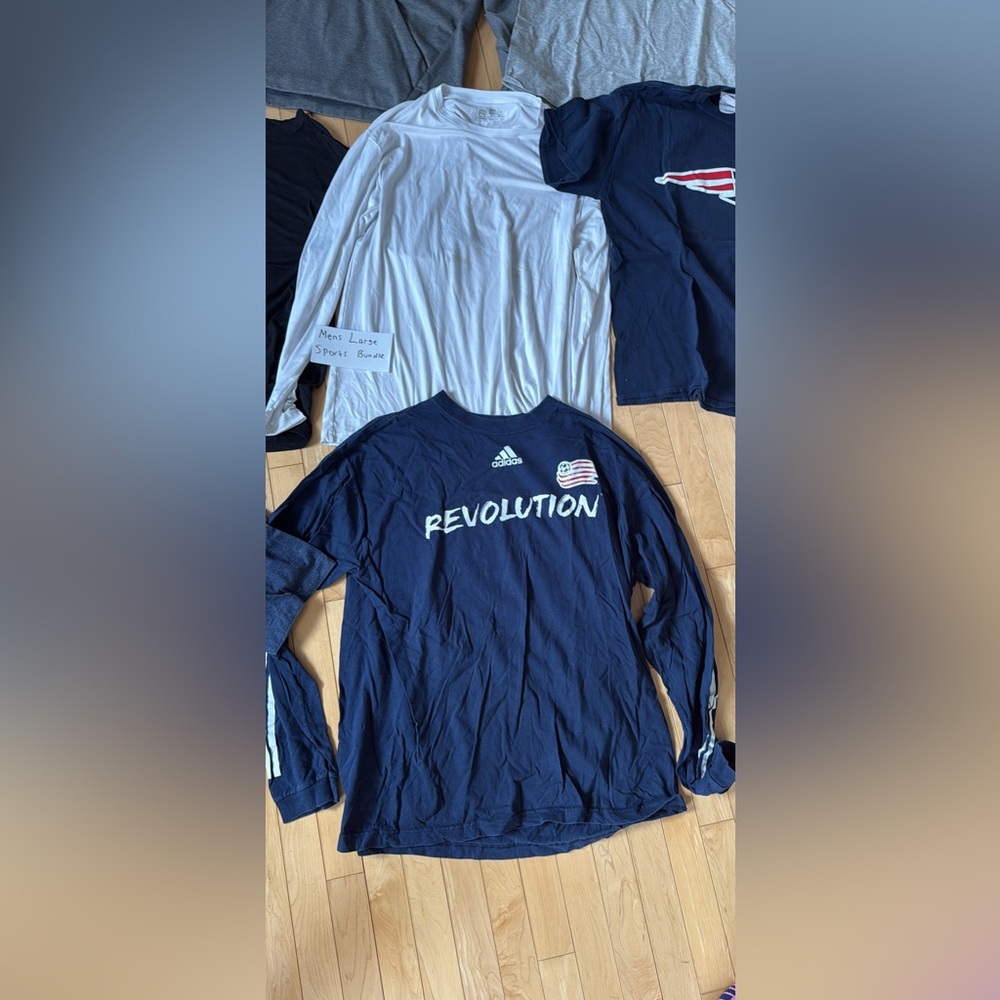Men’s sports lot- includes Red Sox Baseball! Nike, Basketball, Soccer, Patriots - Picture 6 of 10